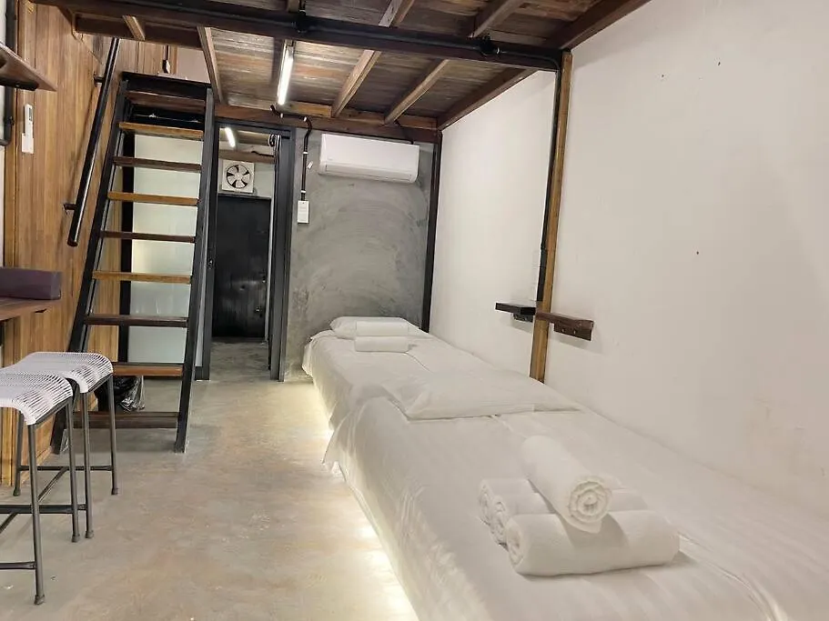 Rimba Tranquerah, Melaka -19Pax Villa Malaysia