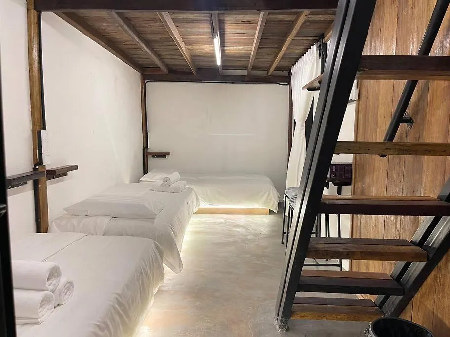 Rimba Tranquerah, Melaka -19Pax Villa 0*, Malacca